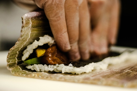 Receta de sushi de atún en Ofelia Kitchen.