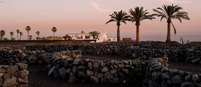 Hotel César Lanzarote. An Ofelia place that opens our mind